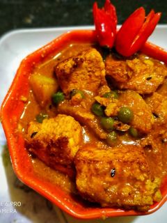 ভাপাডিমেরকালিয়া (bhapa dimer kalia recipe in Bengali) রেসিপির প্রধান ছবি