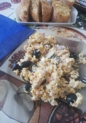 Tonhalas olívás rántotta recept fotója