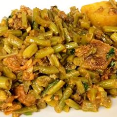 A picture of Beans aloo curry.
