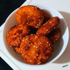 A picture of Jaggery Khurmi.