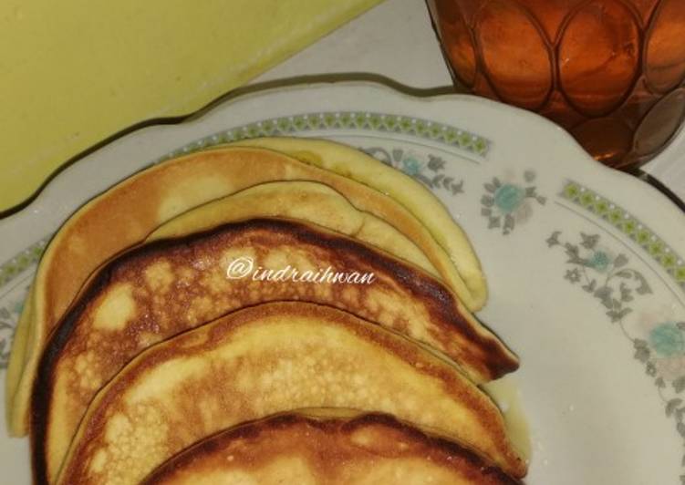 Pancake Lipat Sederhana (empuk dan lembut)