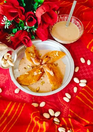 A picture of Rabdi Shahi Tukda 😋 Quick Shahi Tukda😋.