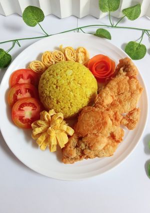 Foto resep Nasi Kuning Ayam Crispy