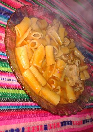 Una foto de Rico guiso para días fríos, lluvia o invierno 😋😋😊😊