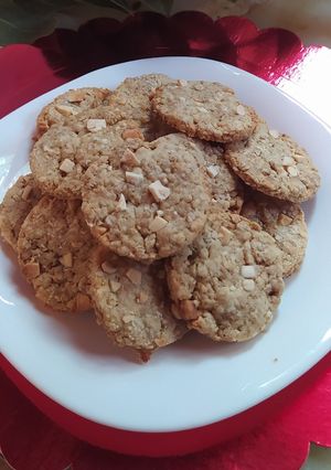 Una foto de Galletas de Avena, Almendras y Chocolate Blanco