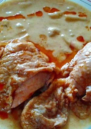 Zöldbabfőzelék csirkepörkölttel recept fotója
