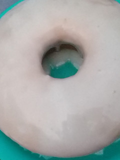 Una foto de Bizcochuelo de limón con glaseado de limón