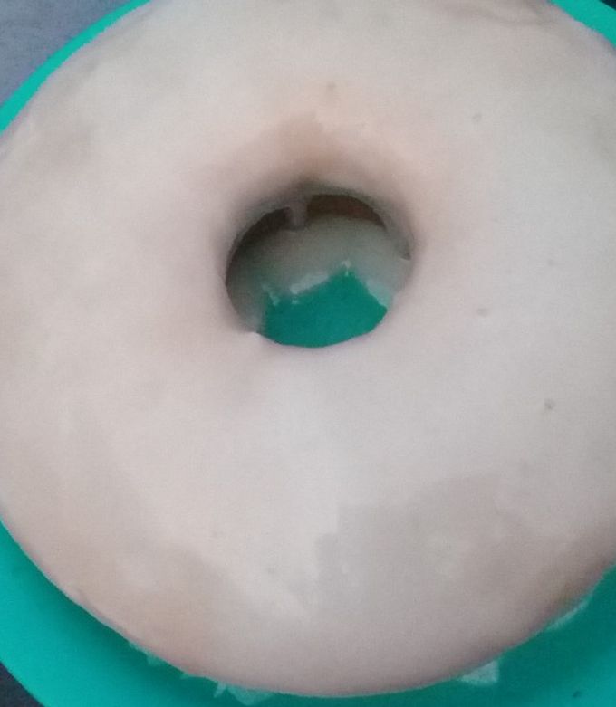 Una foto de Bizcochuelo de limón con glaseado de limón