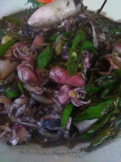 Foto resep Cumi bumbu hitam(tinta)