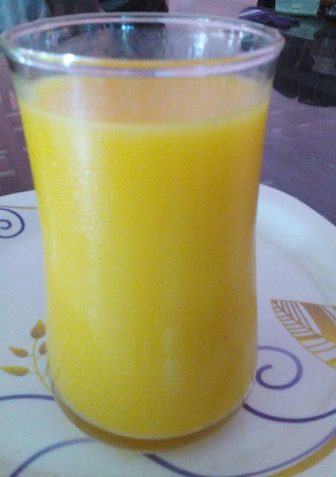 A picture of Mango shake.