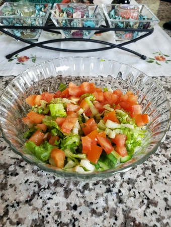 Easy Steps to Make Traditional salad the Can Spoil the Tongue Tasty