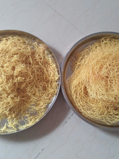 સેવ (Sev Recipe In Gujarati) રેસીપી મુખ્ય ફોટો