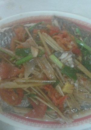 Hình của món Cá rô phi hấp bia sả.