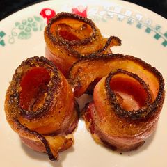 A picture of Candied Sweet and Savory Bacon Rolls 🥓.