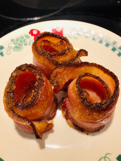 A picture of Candied Sweet and Savory Bacon Rolls 🥓.