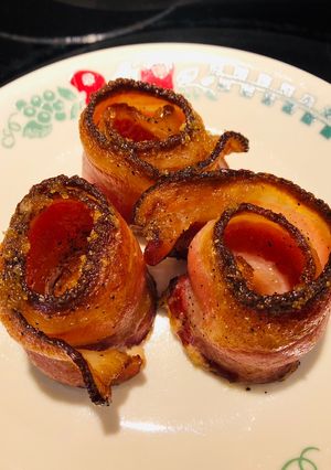 A picture of Candied Sweet and Savory Bacon Rolls 🥓.