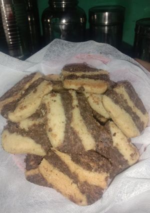 பட்டர் குக்கீஸ் (Butter cookies recipe in tamil) செய்முறை முக்கிய புகைப்படம்