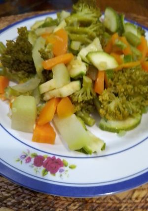 Una foto de Verduras sudadas