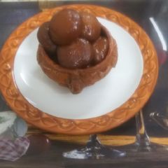 A picture of Gud ke Rasgulle.
