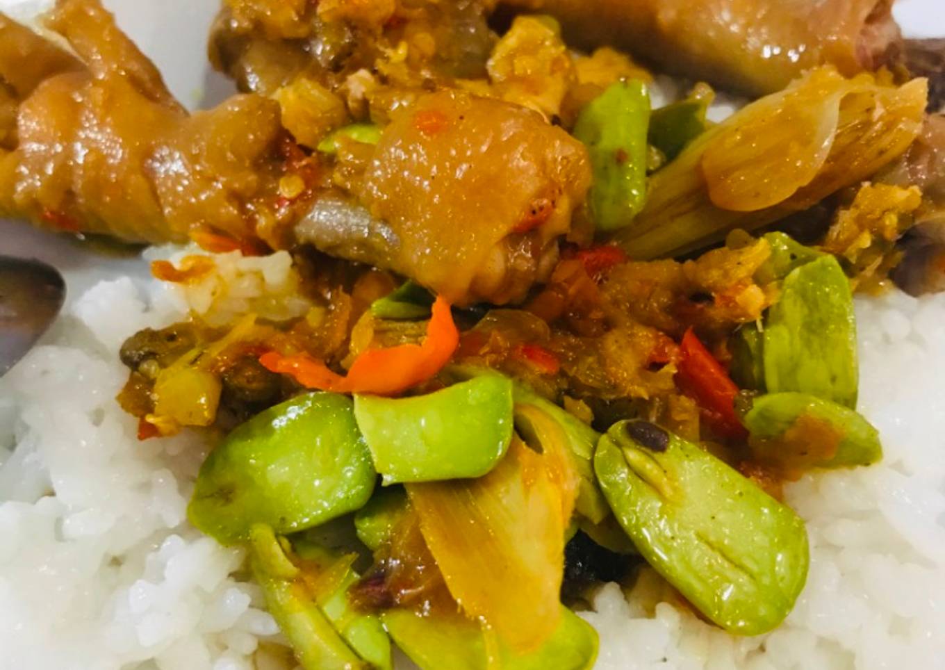 Ceker setan sambal pete