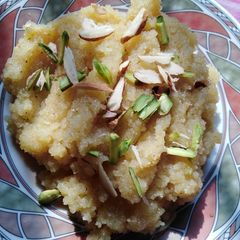 A picture of Suji ka halwa.