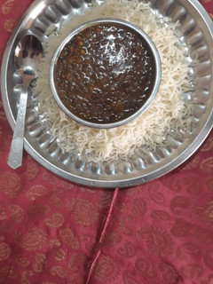 A picture of Masoor dal chawal.