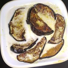 A picture of Dahi baigan.