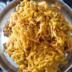 A picture of Chana dal pulao.