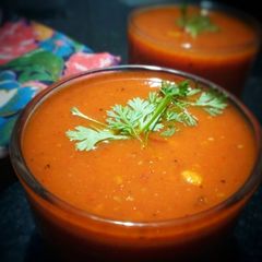 A picture of Mexican red enchilada sauce.