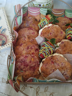 Una foto de Galletas de fresa y chocolate blanco