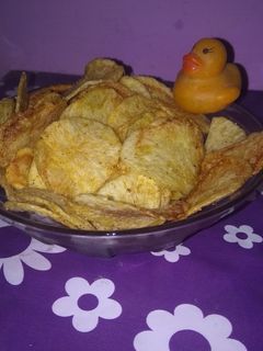 आलू चिप्स (Aloo chips recipe in hindi) रेसिपी मुख्य फोटो