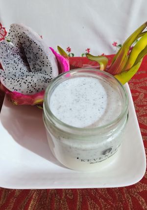 A picture of Dragon fruit Shake.