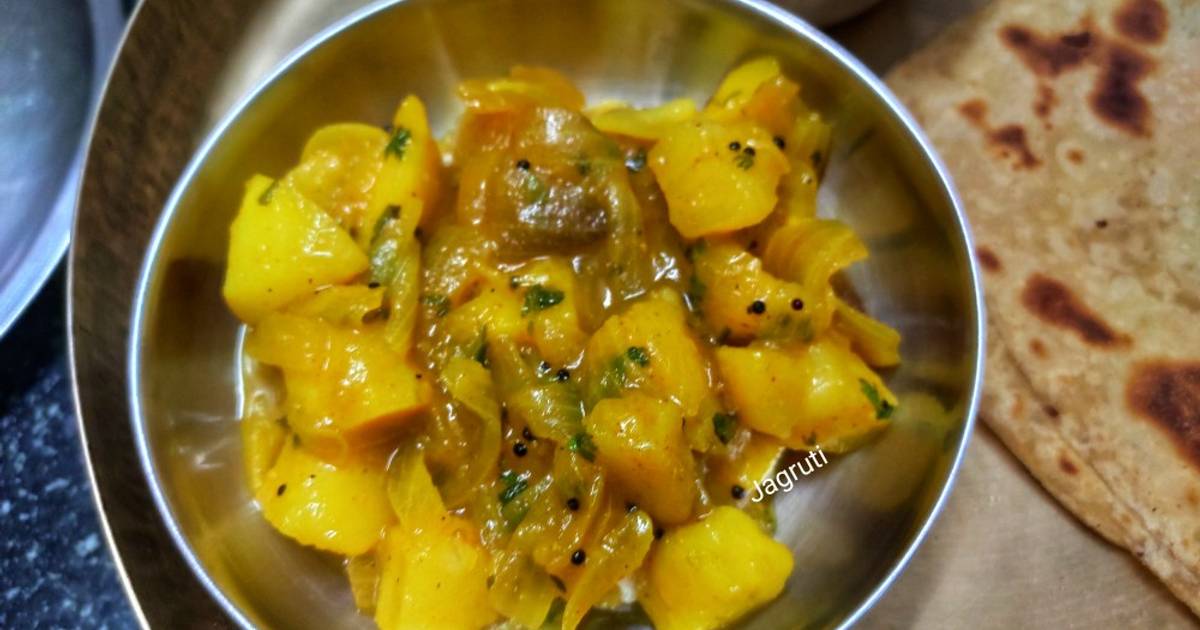 Kathyawadi Dungri Bateta Nu Shaak (Potato Onion Curry) !! Recipe by