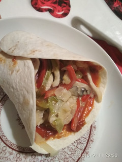 Una foto de Burrito de pollo y verdura