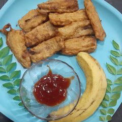 A picture of Banana fritters.