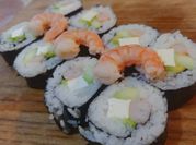 Una foto de surimi con queso filadelfia