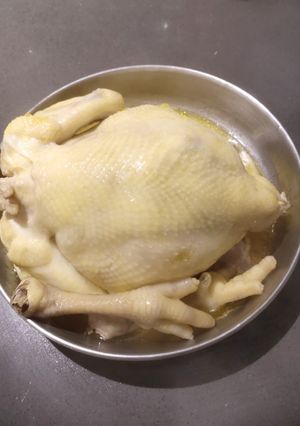 A picture of Steam Fresh Whole Chicken.
