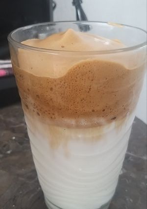 Una foto de Café espumoso Dalgona