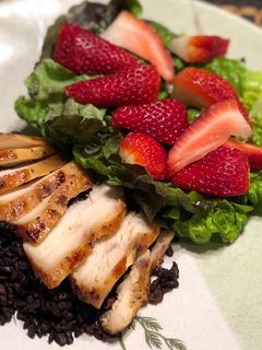 รูปของ ไก่อบน้ำผึ้ง (airfryer) กับข้าวไรซ์เบอร์รี่