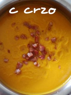 Una foto de Puré naranja