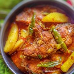 A picture of Catla Maacher Jhol.