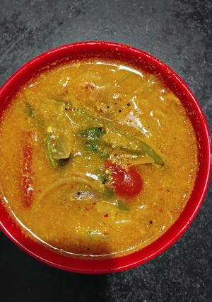 A picture of Onion Tomato Kurma.