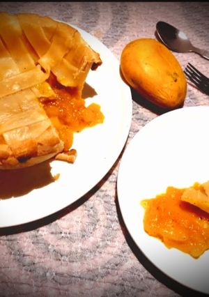 A picture of Mango pie.