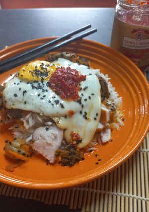 A picture of Leftover Rice Korean Breakfast Bowl.