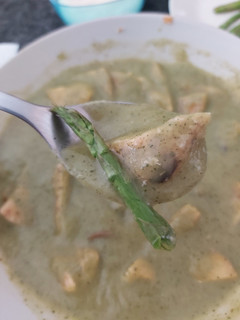 Una foto de Crema calabacín con pollo