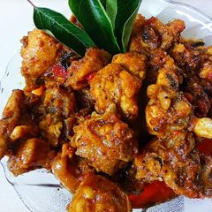 A picture of Pepper chicken.