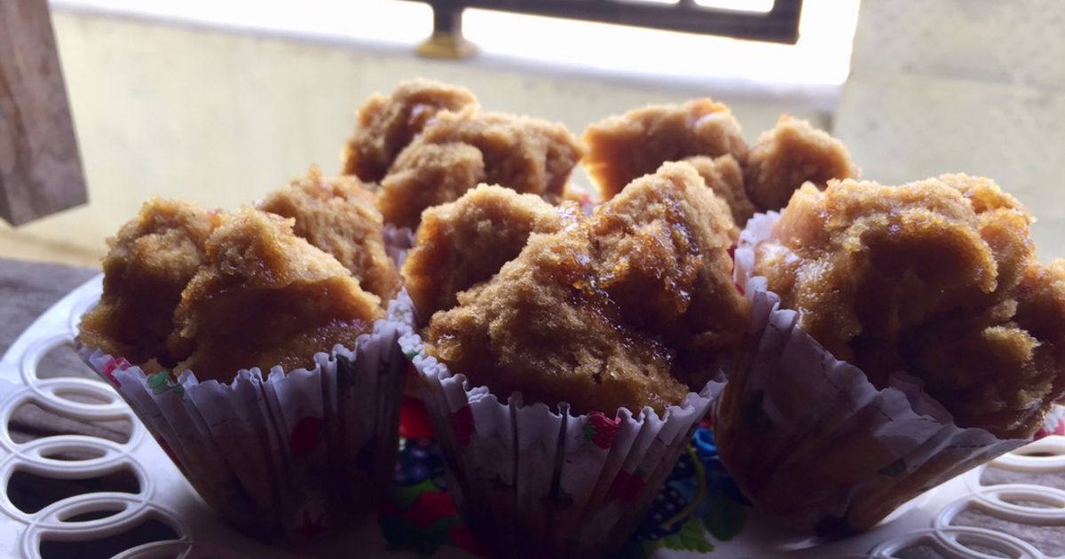 Tukli mushuklari bolgan keksa ayollar Tukli mushuklari bolgan keksa ayollar