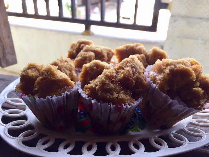 Langkah Gampang Menyiapkan Resep Bolu kukus gula merah mekar tanpa mixer yang Enak Banget Anti Ribet, Uenak Banget