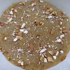 A picture of Chane ki Daal ka Halwa.