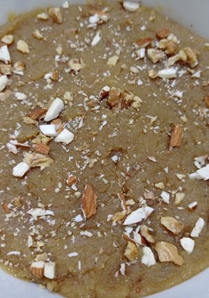 A picture of Chane ki Daal ka Halwa.